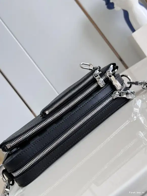 Frstbag ru VUITTON TRIO MESSENGER LOUIS 0527